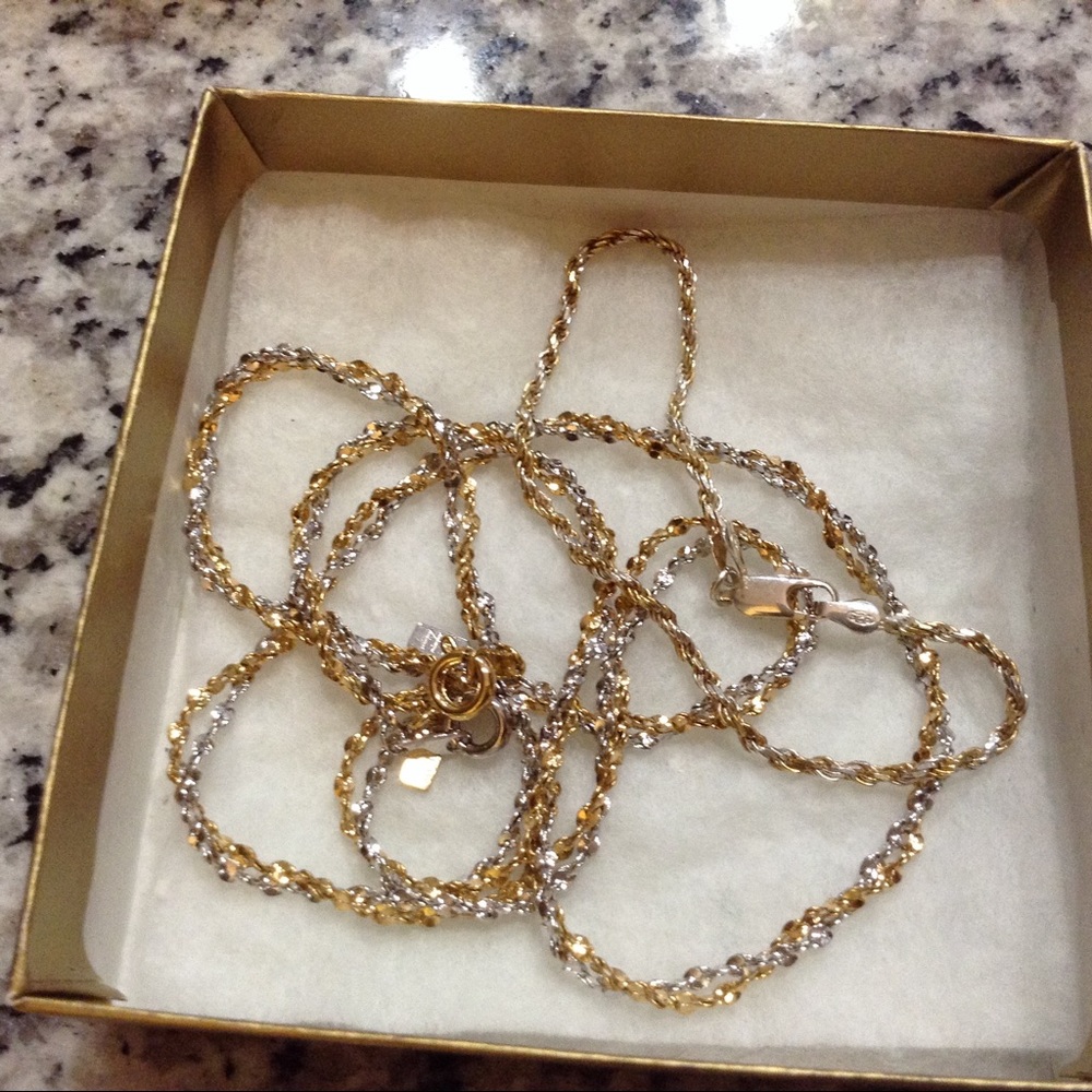 Vintage 2 tone necklace and bracelet set.